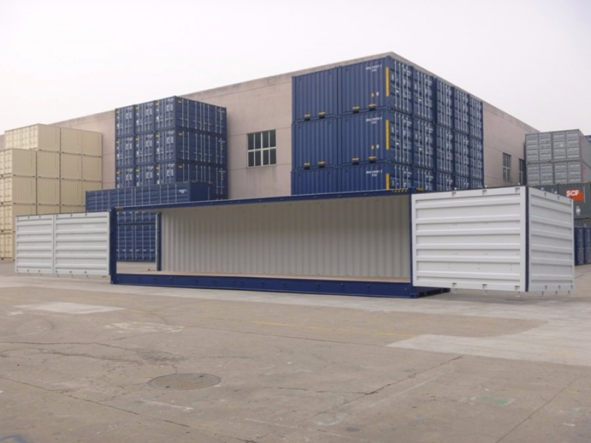 gallery/40ft hc rear all doors open